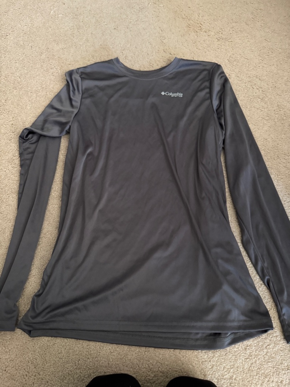Columbia Men’s Long Sleeve Performance Shirt - Charcoal